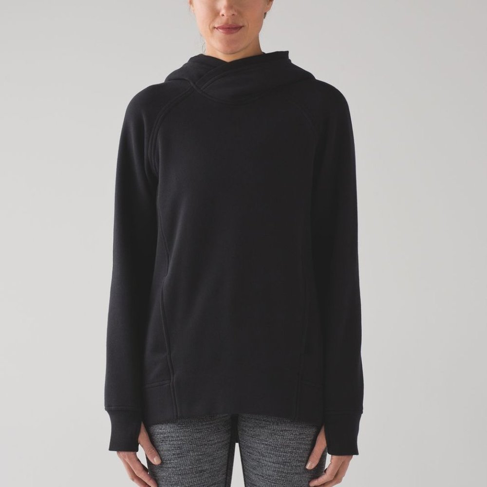 NWOT Lululemon Fleece Please Pullover Black